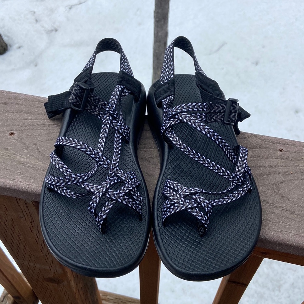 Black and white Chacos WOMEN'S ZX/2® CLASSIC WIDE WIDTH SANDAL